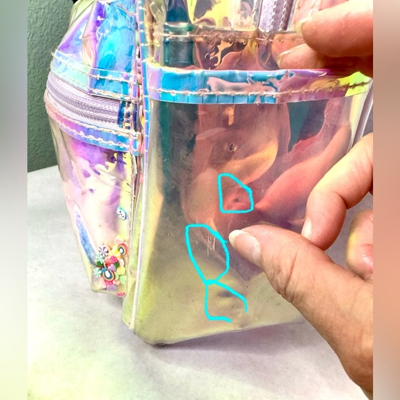 Translucent Backpack with confetti Beads - Picture 11 of 15